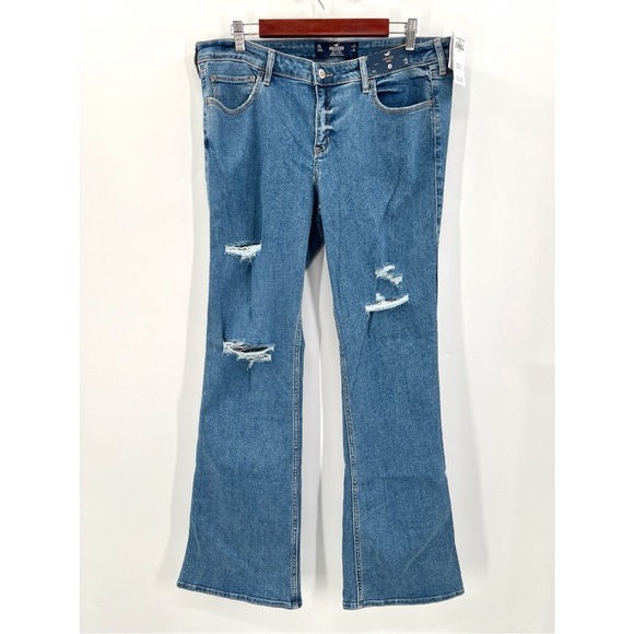 Hollister Denim - NWT HOLLISTER Woman's Blue Low-Rise Distressed Boot Jeans Size 33